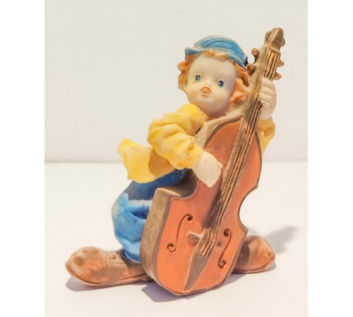 Musician figurine