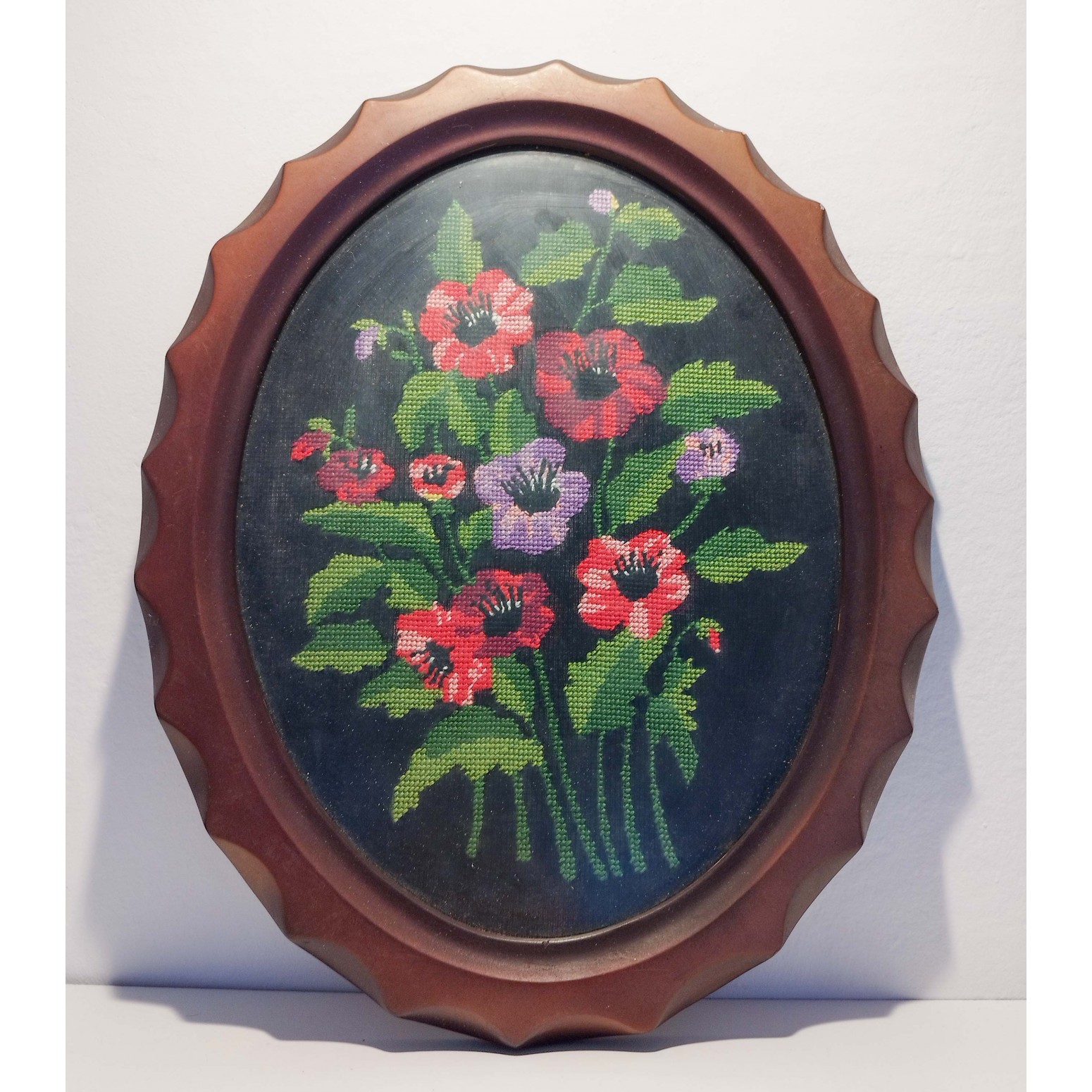 Frame with embroidery